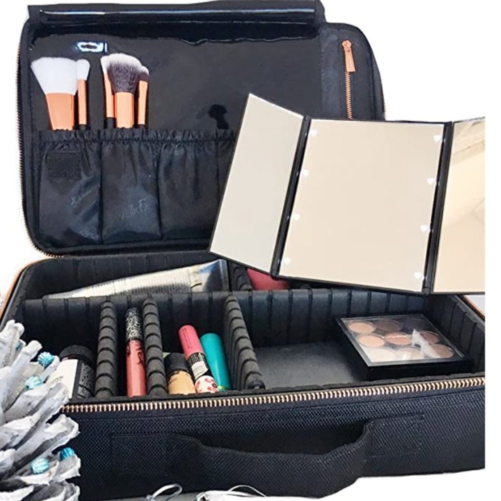 Make up organizer